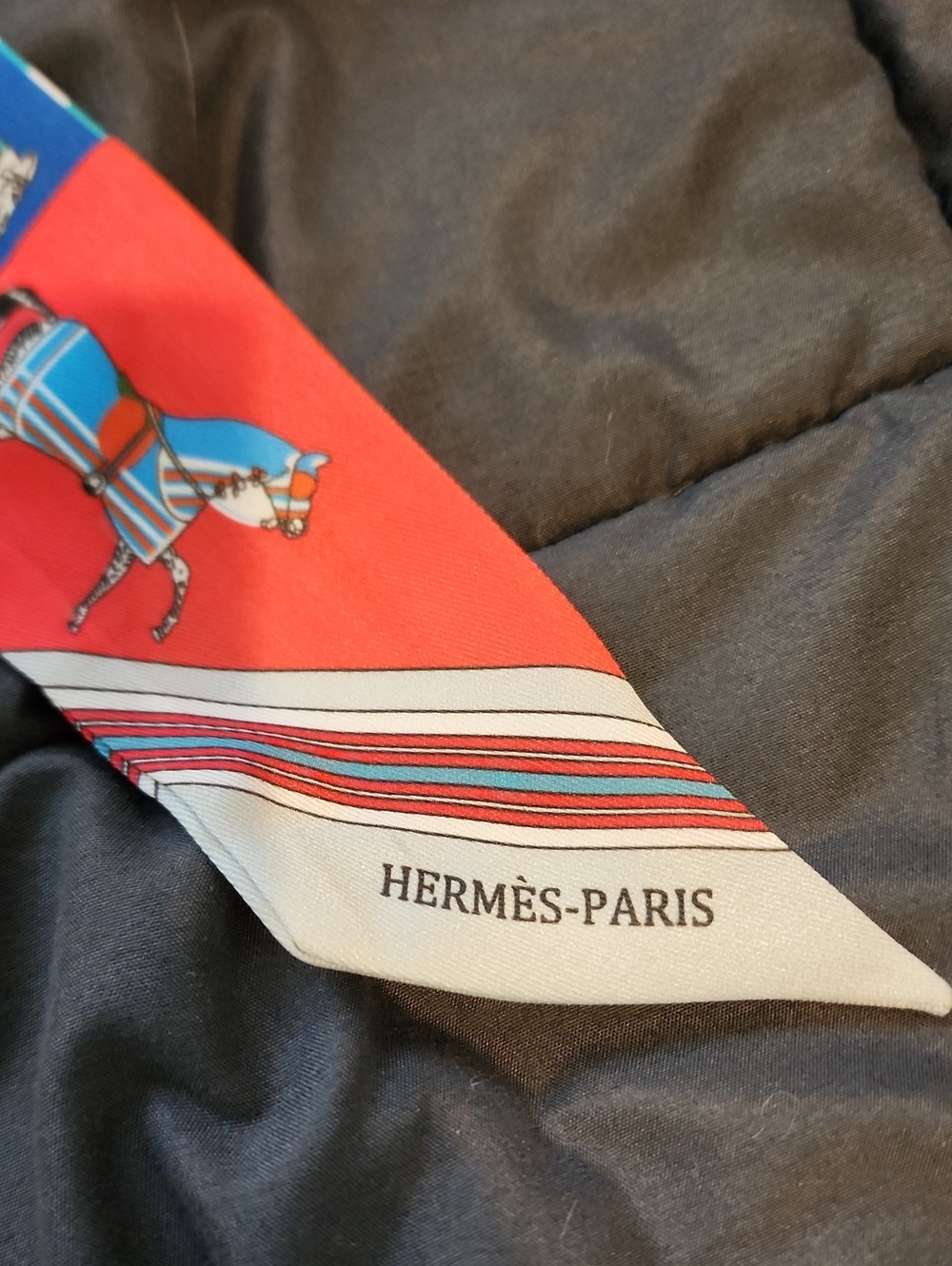 Authentic Hermes Paris Twilly Silk Horse Motif Skinny Scarf - Picture 4 of 4